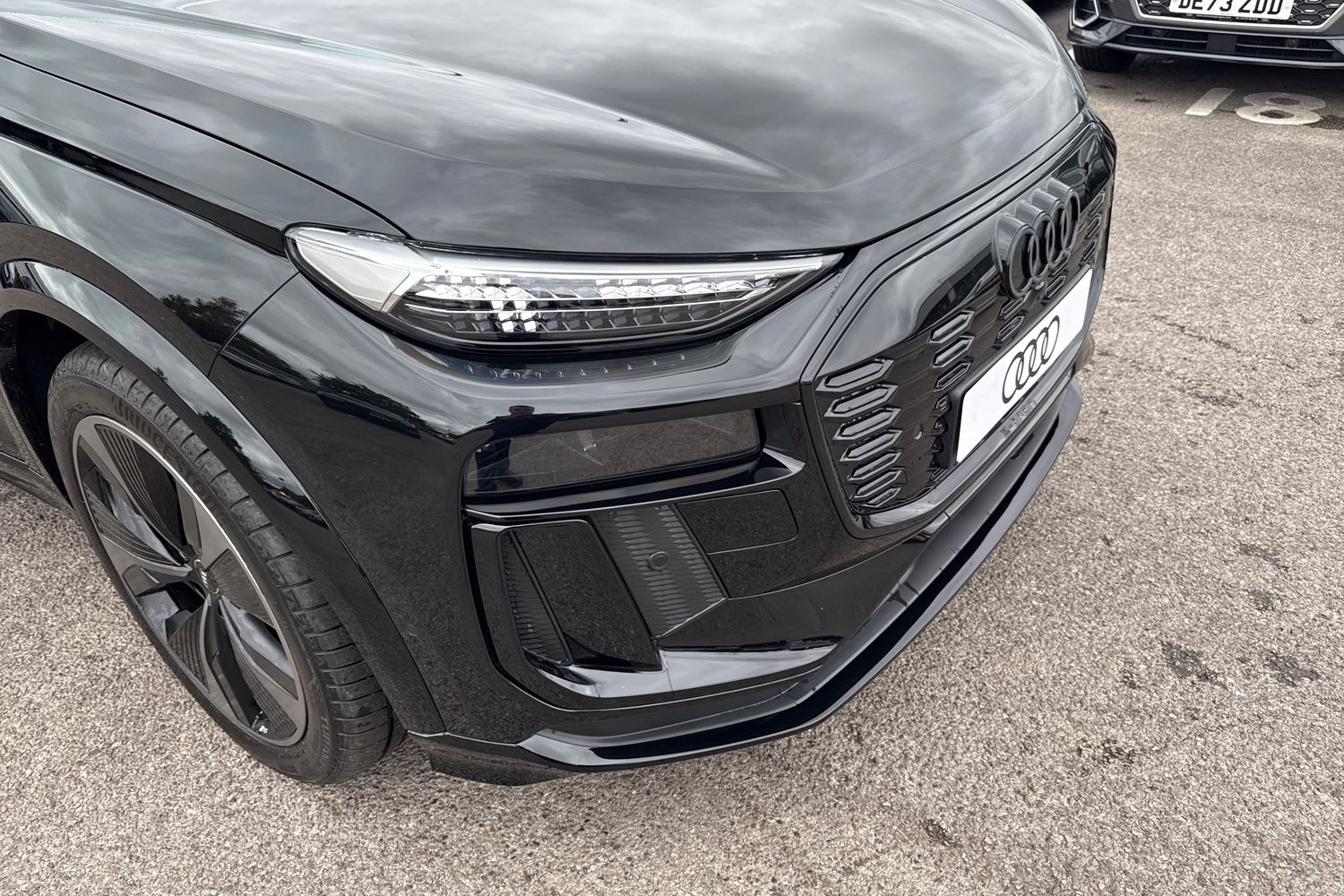 Used Audi Q6 e-tron 2025 for sale - 76697675: Photo 8