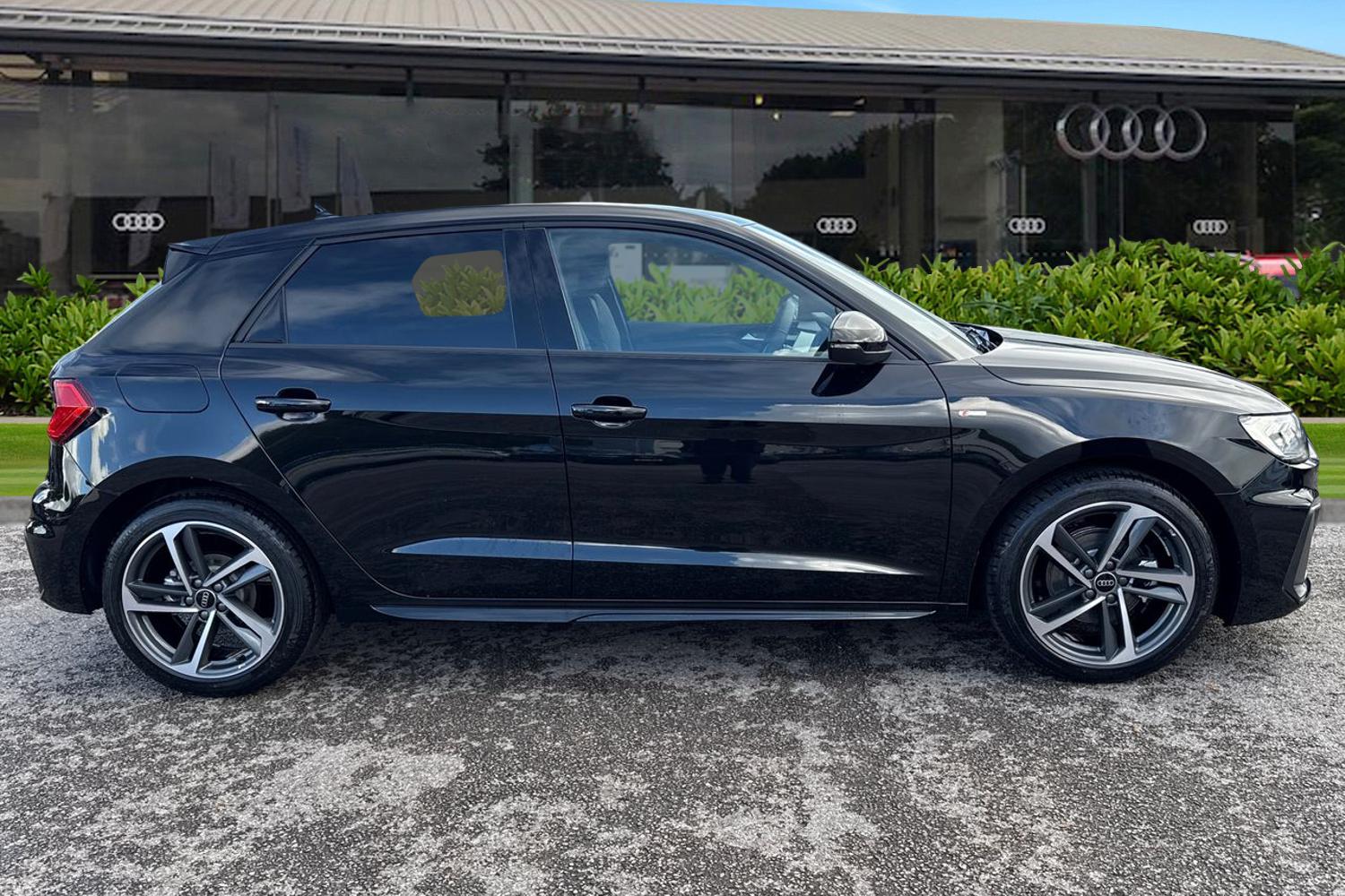 Used Audi A1 2025 for sale - 76353180: Photo 3
