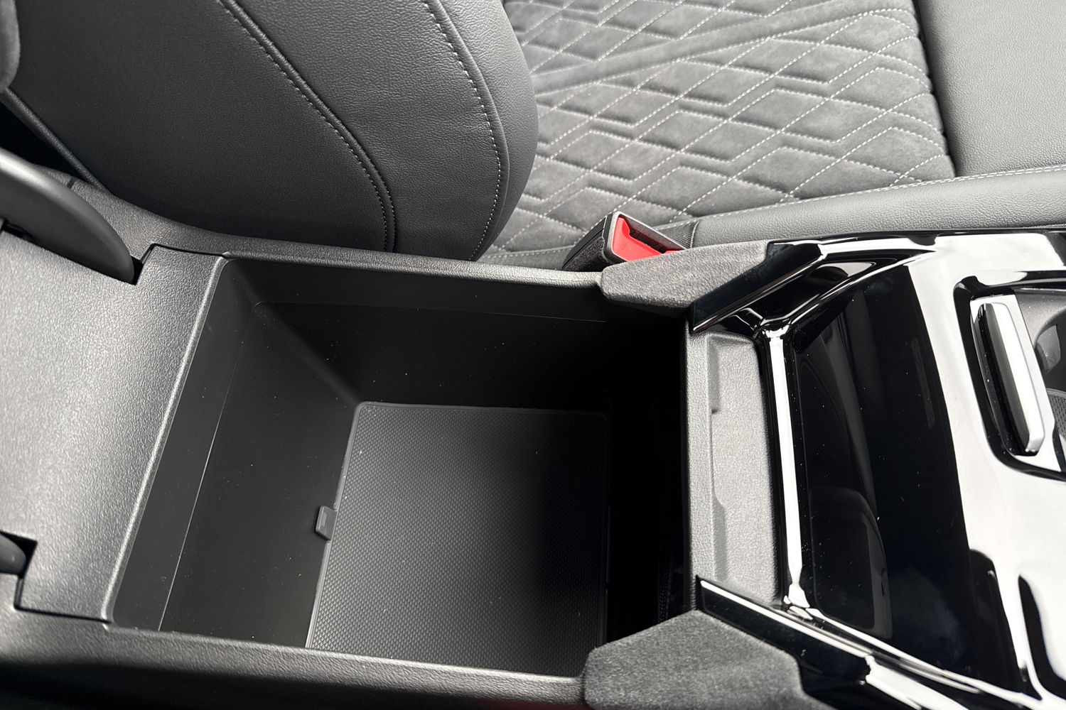 Used Audi Q6 e-tron 2025 for sale - 76972763: Photo 59