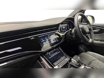 Used Audi Q7 2024 for sale - 78815257: Photo