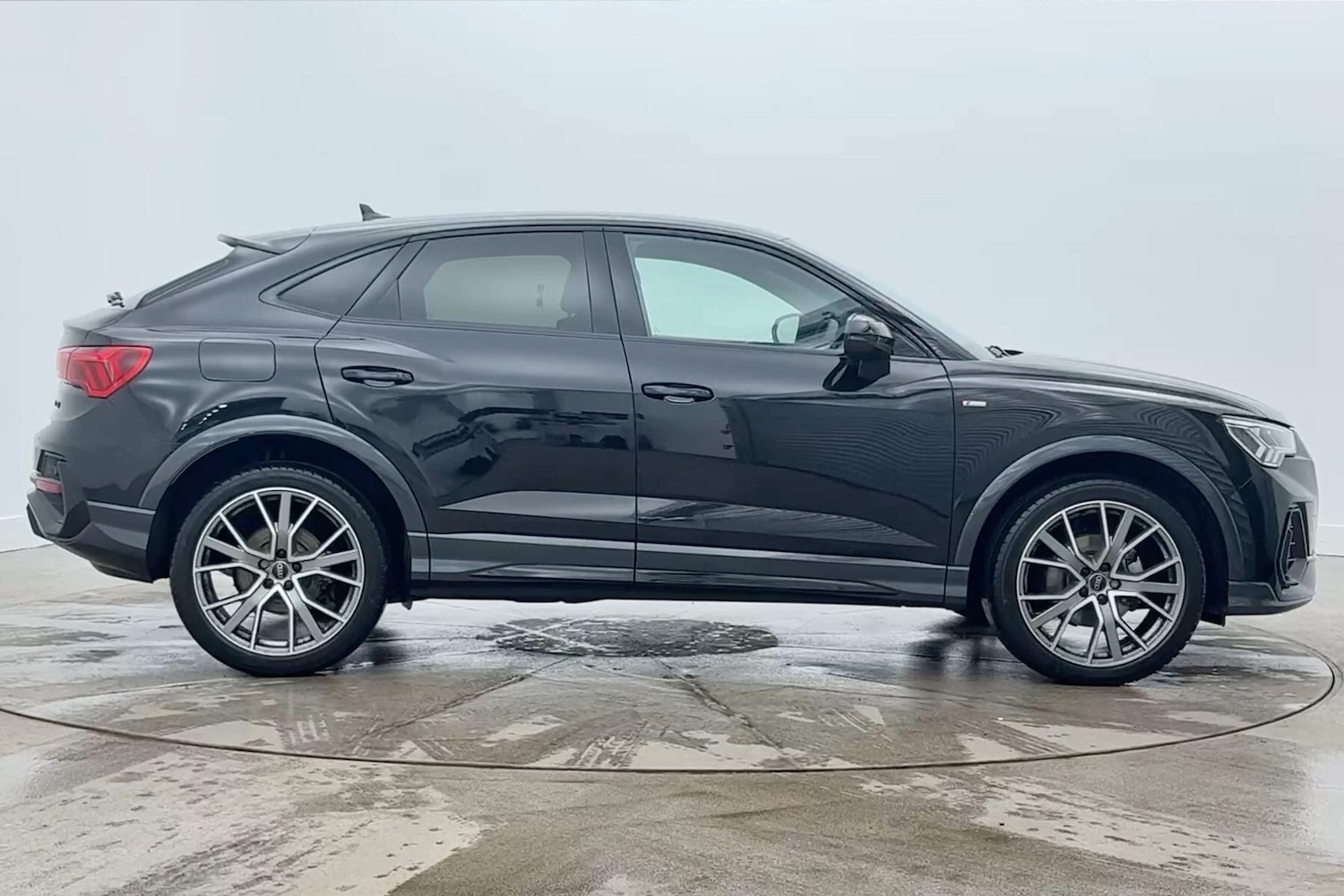 Used Audi Q3 2025 for sale - 77187541: Photo 6