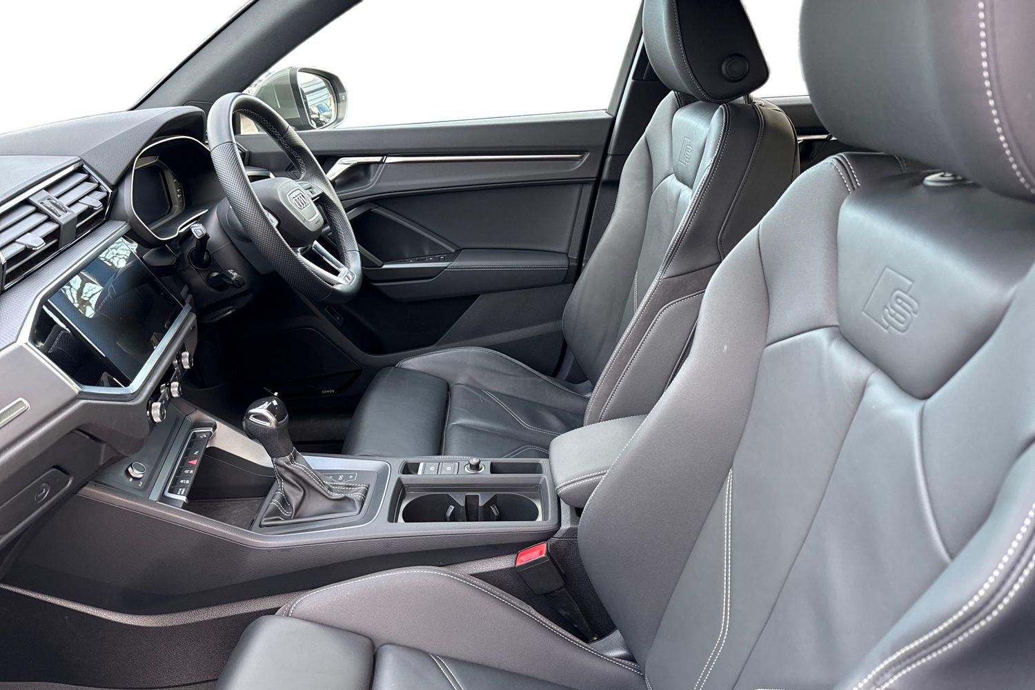 Used Audi Q3 2022 for sale - 77262559: Photo 11