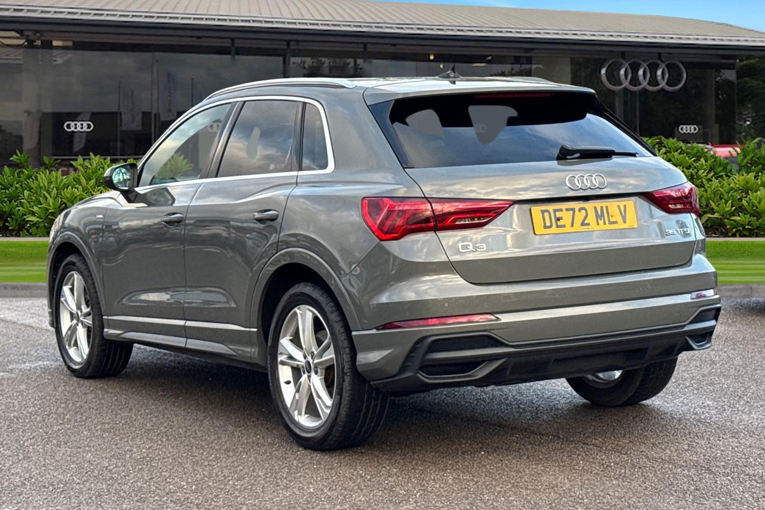 Used Audi Q3 2022 for sale - 77262559: Photo 2