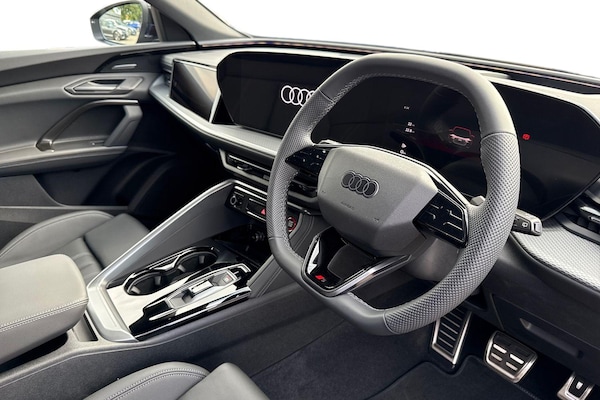 Used Audi Q5 2025 for sale - 76250620: Photo 13