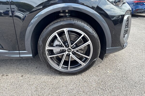 Used Audi Q5 2025 for sale - 76250620: Photo 9