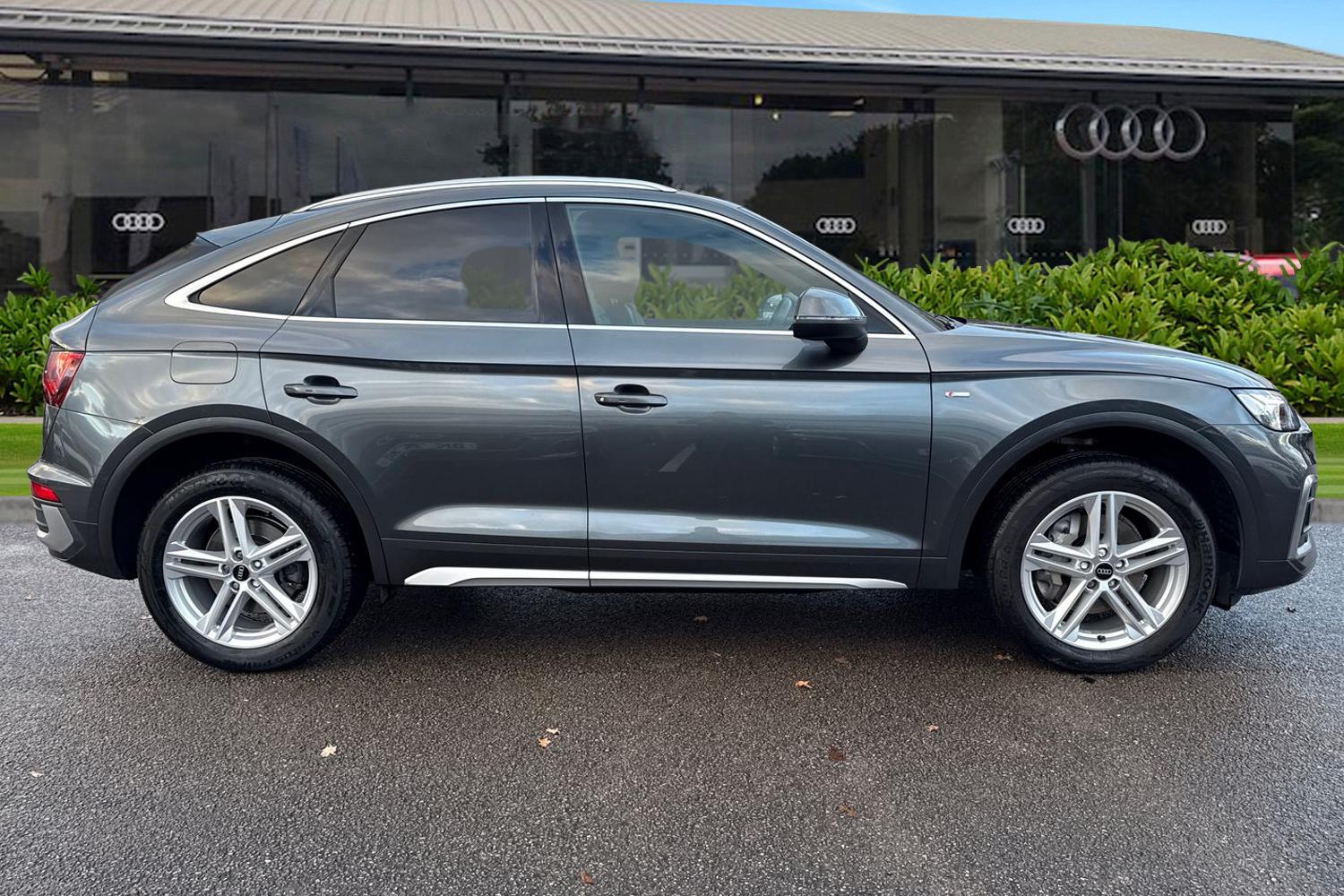 Used Audi Q5 2022 for sale - 76692347: Photo 3
