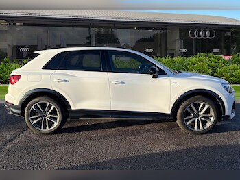 Used Audi Q3 2022 for sale - 77383157: Photo