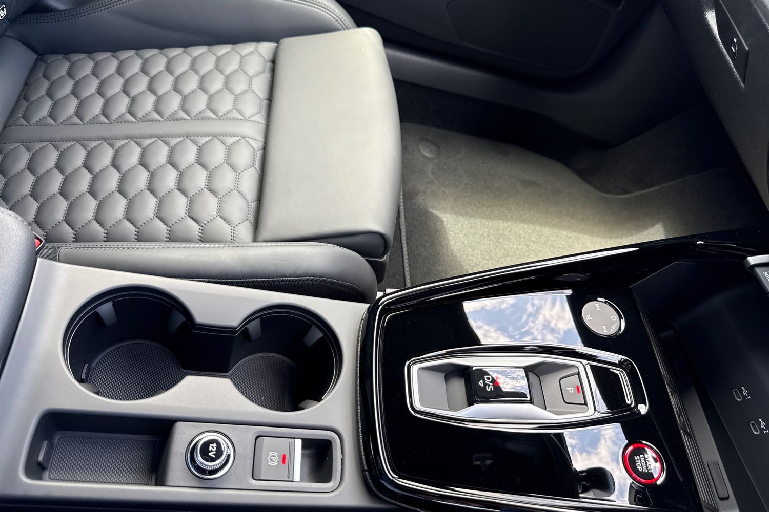 Used Audi RS3 2025 for sale - 76090496: Photo 23