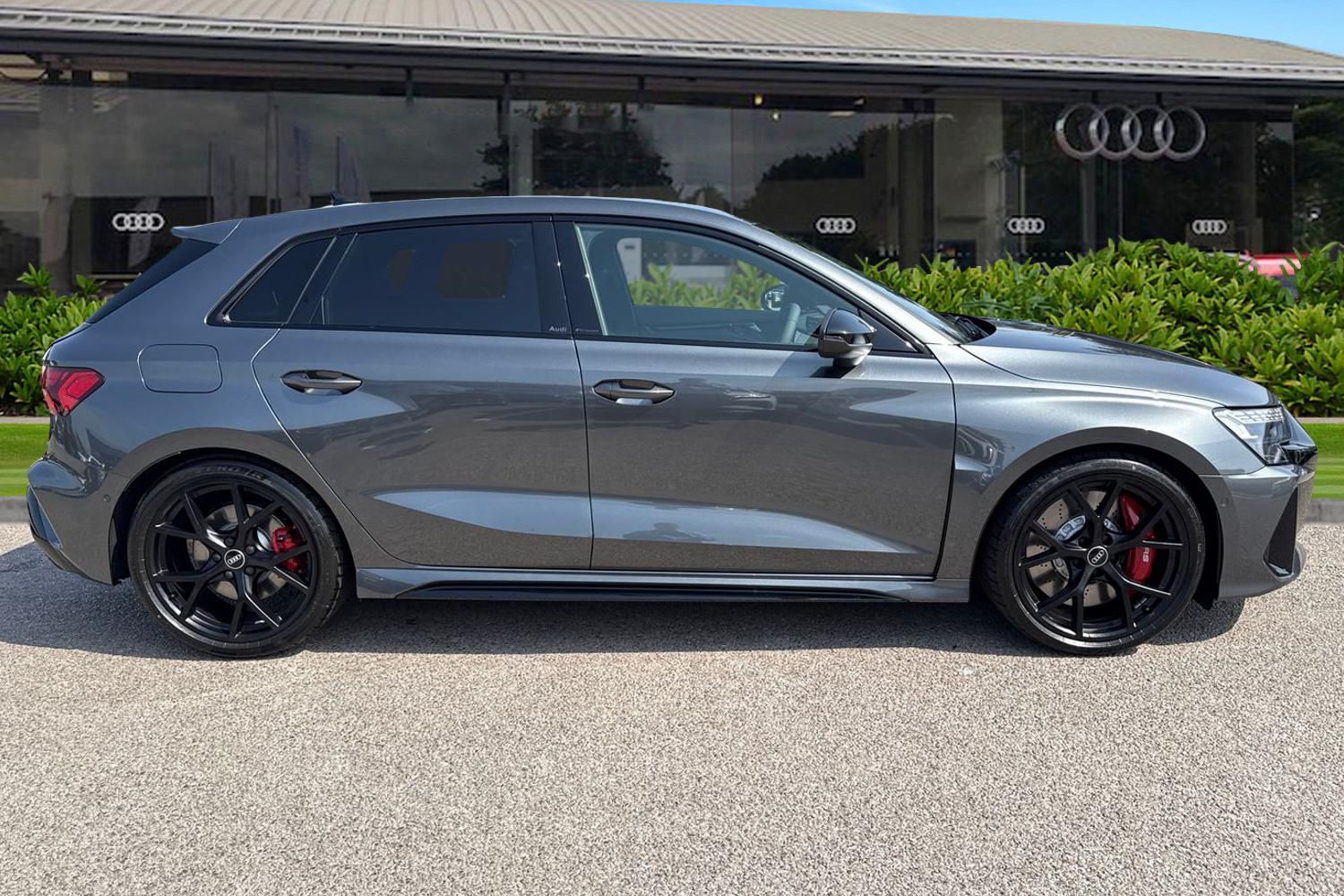 Used Audi RS3 2025 for sale - 76090496: Photo 3