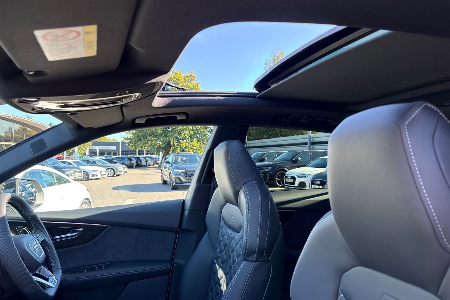 Used Audi SQ8 2025 for sale - 76847899: Photo 25