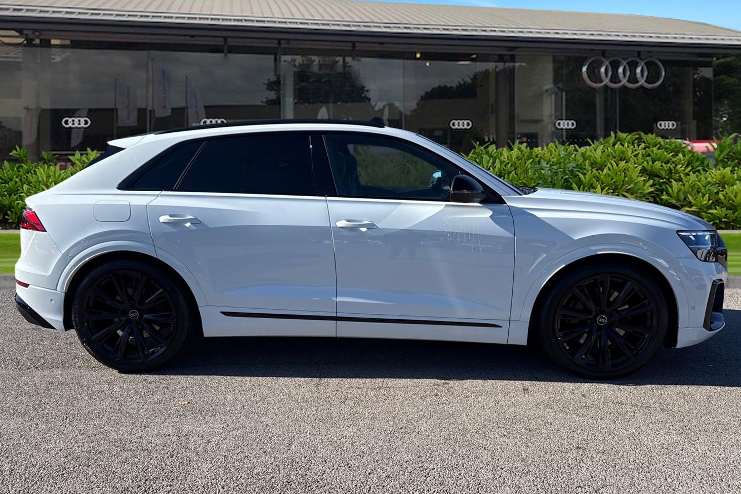 Used Audi SQ8 2025 for sale - 76847899: Photo 3