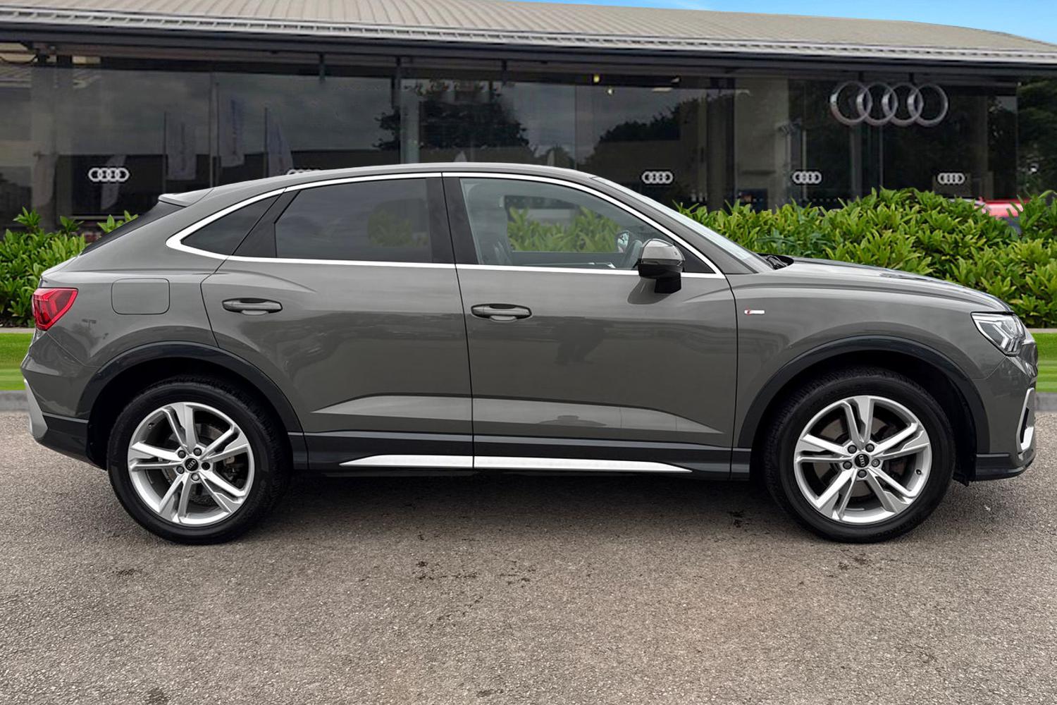 Used Audi Q3 2023 for sale - 77608264: Photo 3