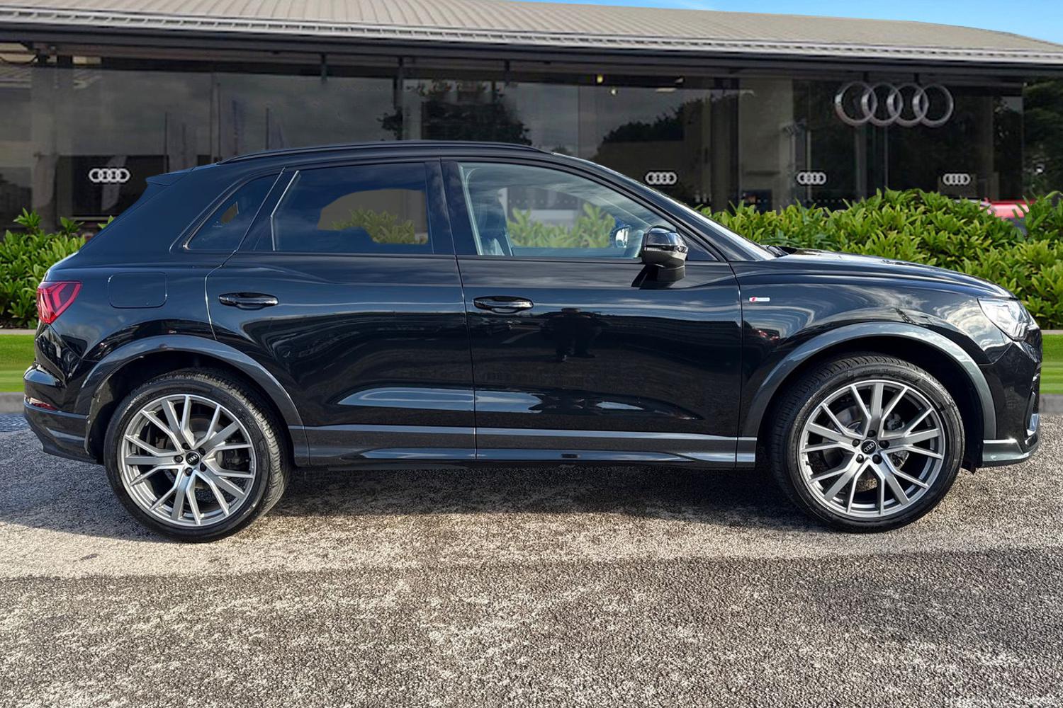 Used Audi Q3 2024 for sale - 76368734: Photo 3