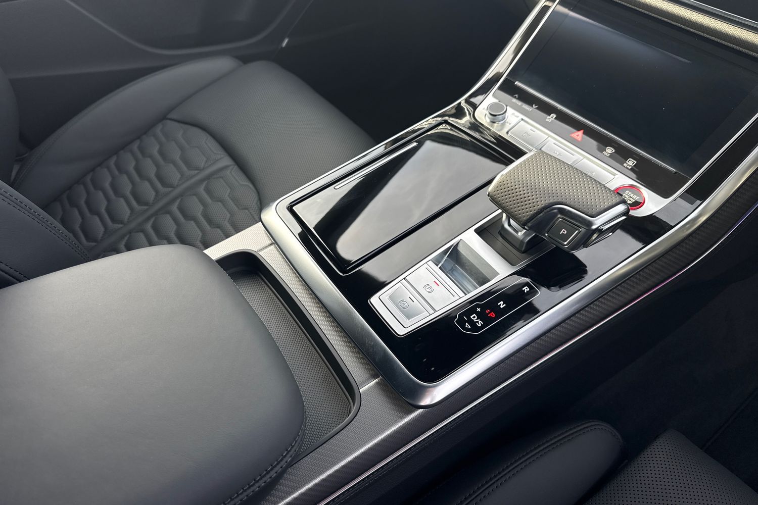 Used Audi RS Q8 2025 for sale - 76519982: Photo 22