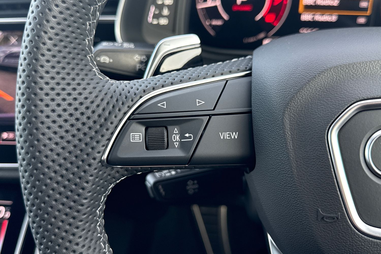 Used Audi RS Q8 2025 for sale - 76519982: Photo 25