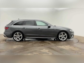 Used Audi A4 Avant 2024 for sale - 77764533: Photo
