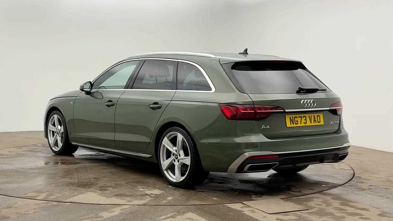 Used Audi A4 2024 for sale - 77764510: Photo 2