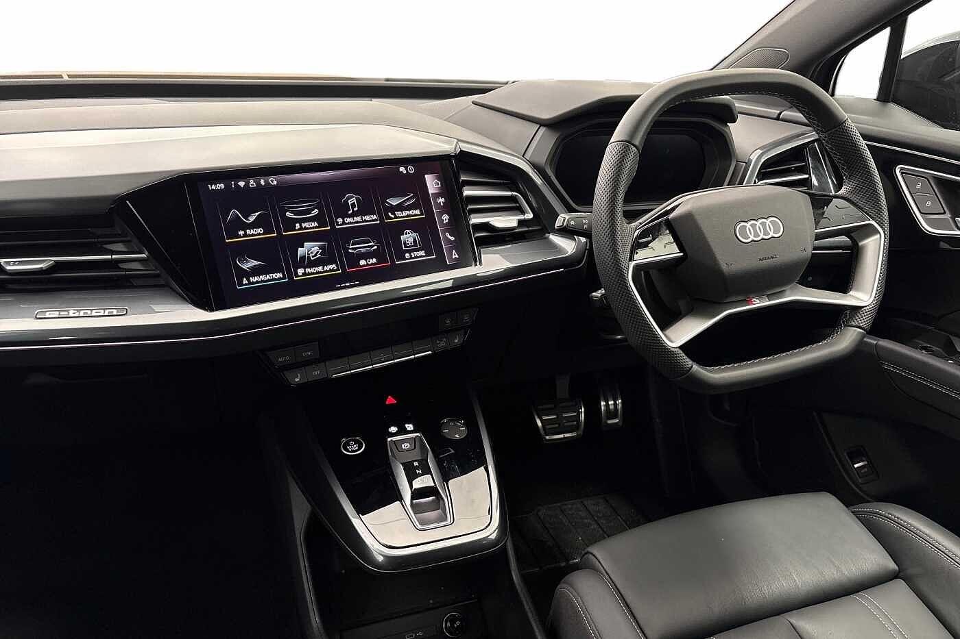 Used Audi Q4 e-tron 2025 for sale - 77820319: Photo 2