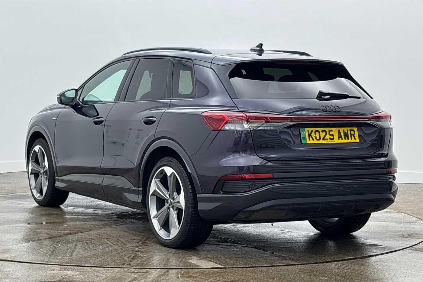 Used Audi Q4 e-tron 2025 for sale - 77820319: Photo 3