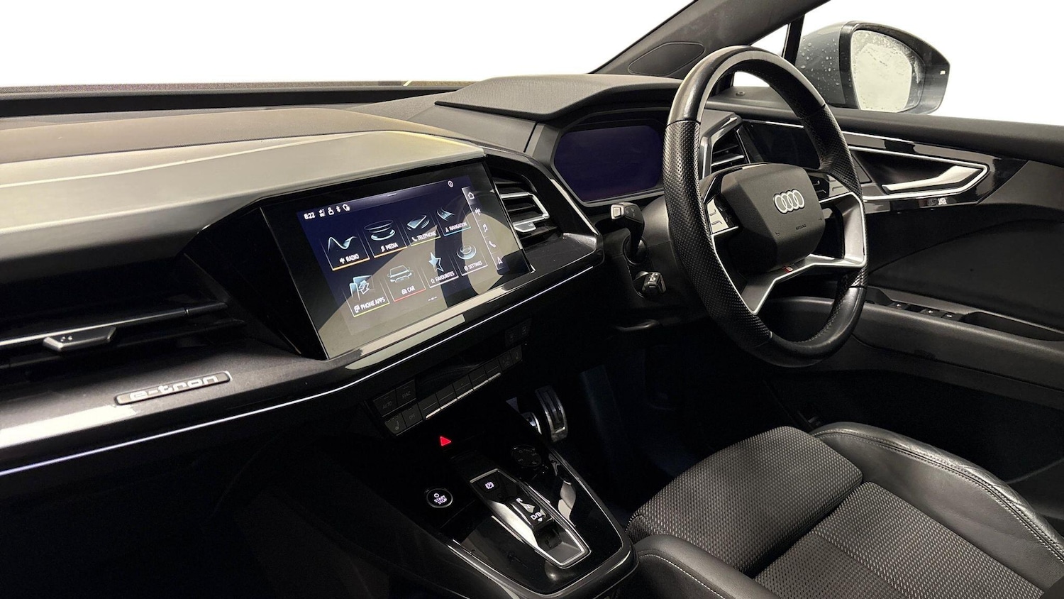 Used Audi Q4 e-tron 2021 for sale - 77520209: Photo 6