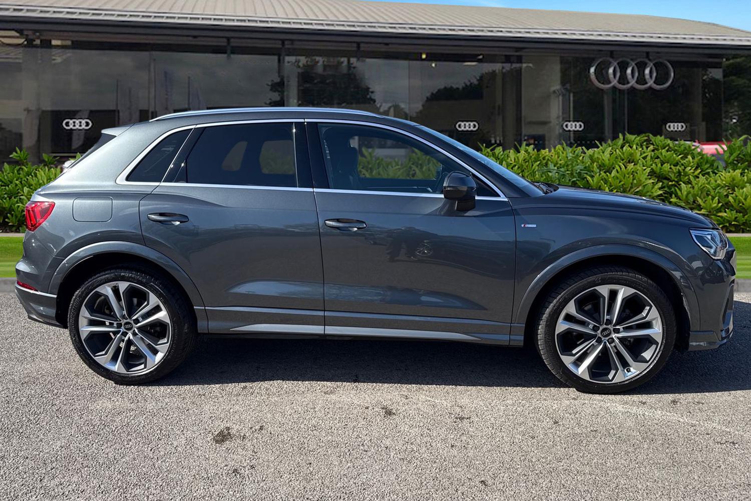 Used Audi Q3 2025 for sale - 78224349: Photo 3