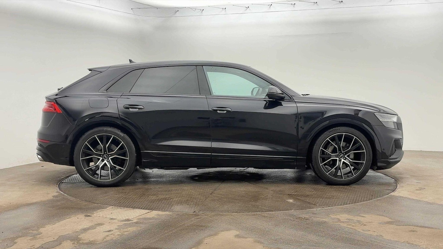 Used Audi Q8 2021 for sale - 76469299: Photo 3