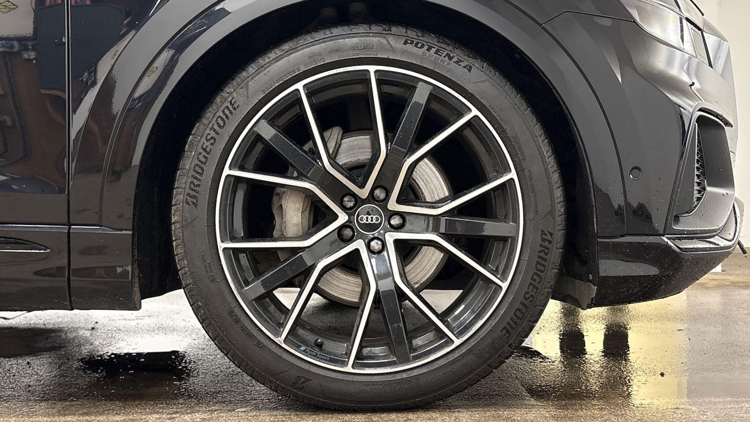 Used Audi Q8 2021 for sale - 76469299: Photo 4