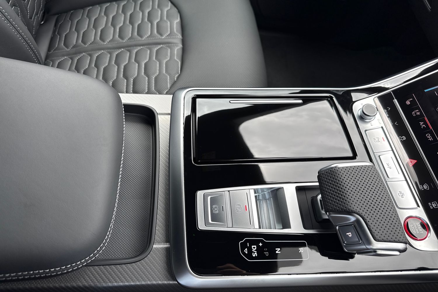 Used Audi RS Q8 2025 for sale - 76438834: Photo 22