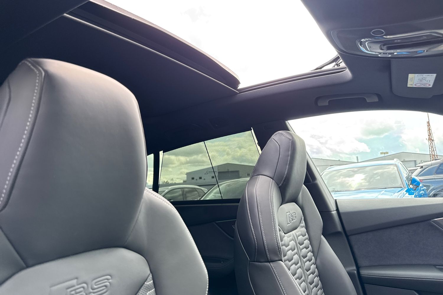 Used Audi RS Q8 2025 for sale - 76438834: Photo 25