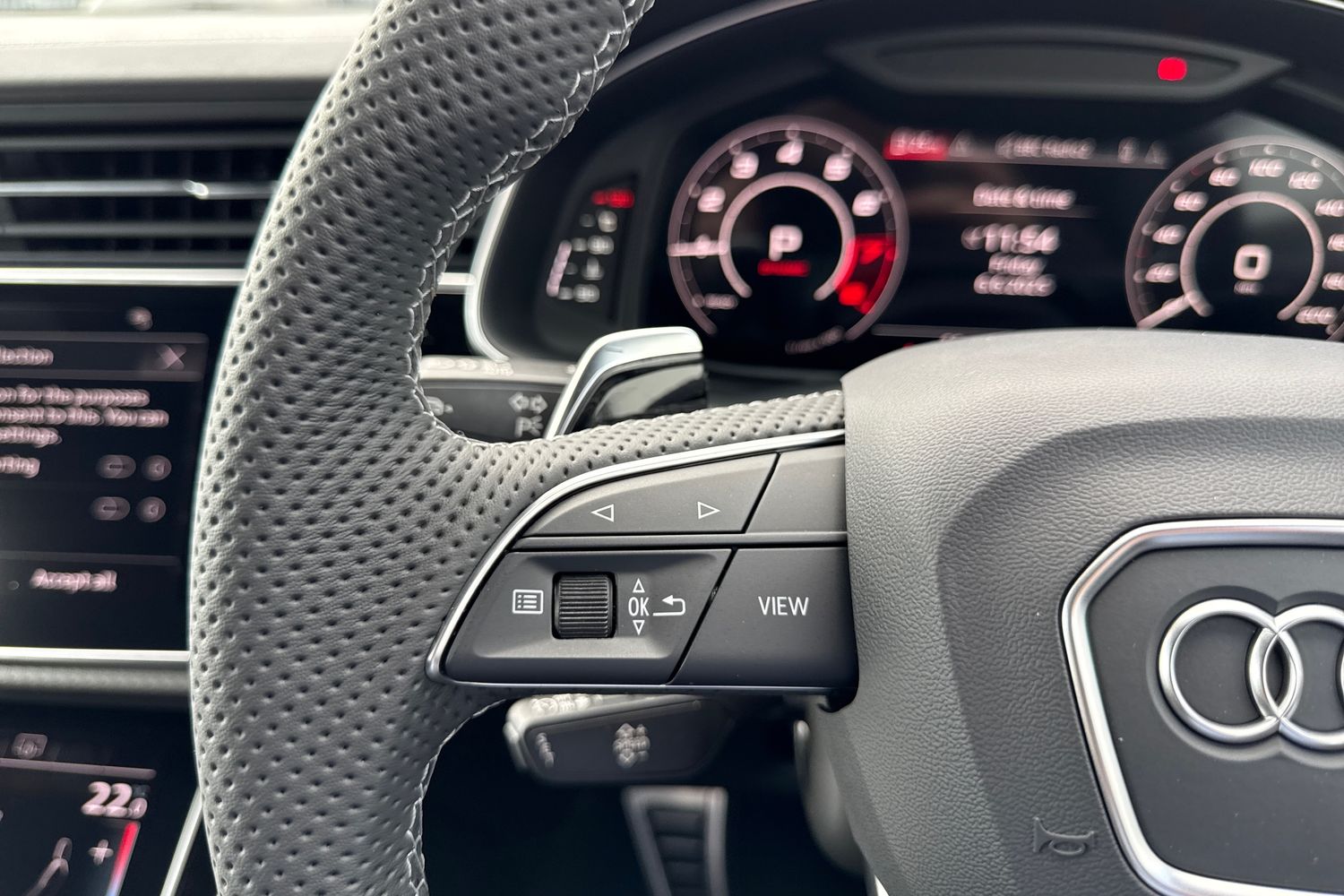 Used Audi RS Q8 2025 for sale - 76438834: Photo 27