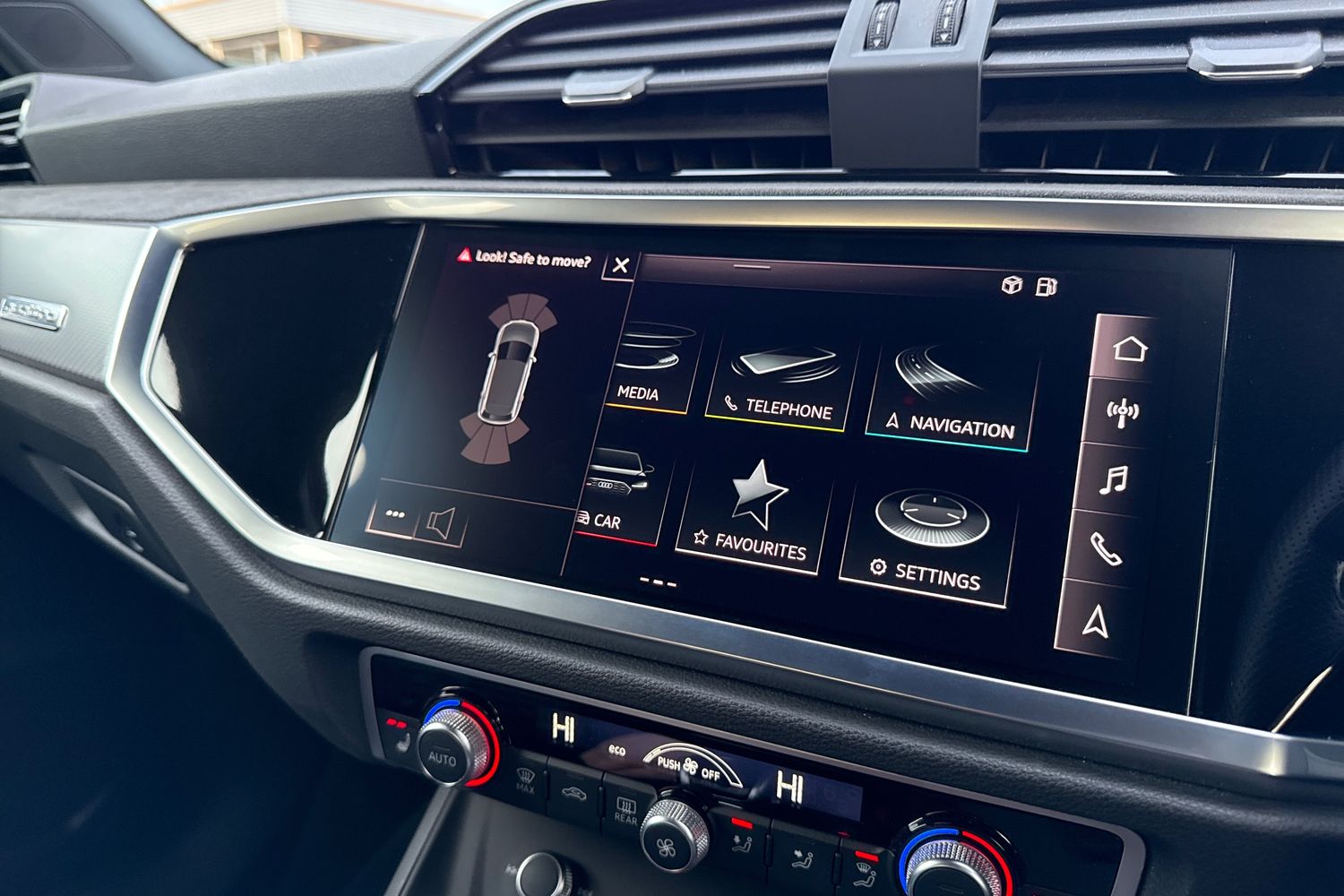 Used Audi RS Q3 2022 for sale - 77199529: Photo 30