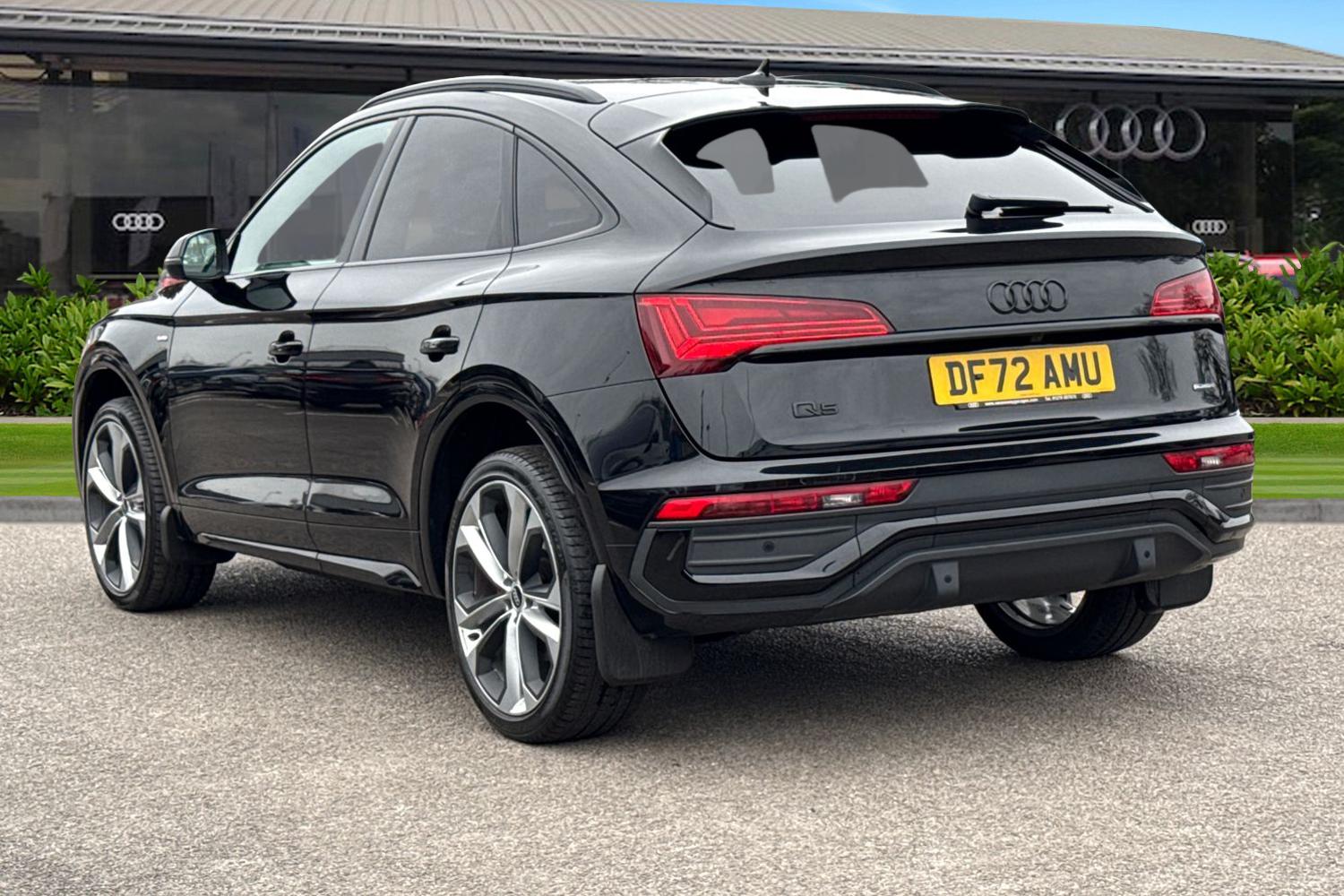 Used Audi Q5 2023 for sale - 77996528: Photo 2