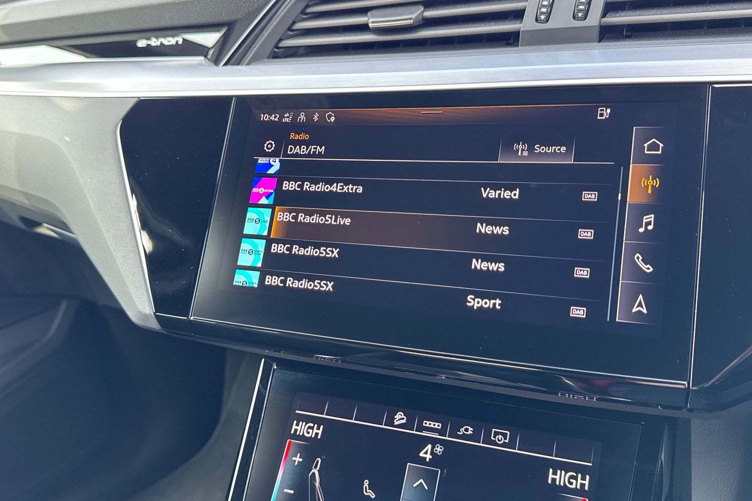 Used Audi Q8 e-tron 2023 for sale - 77849391: Photo 35