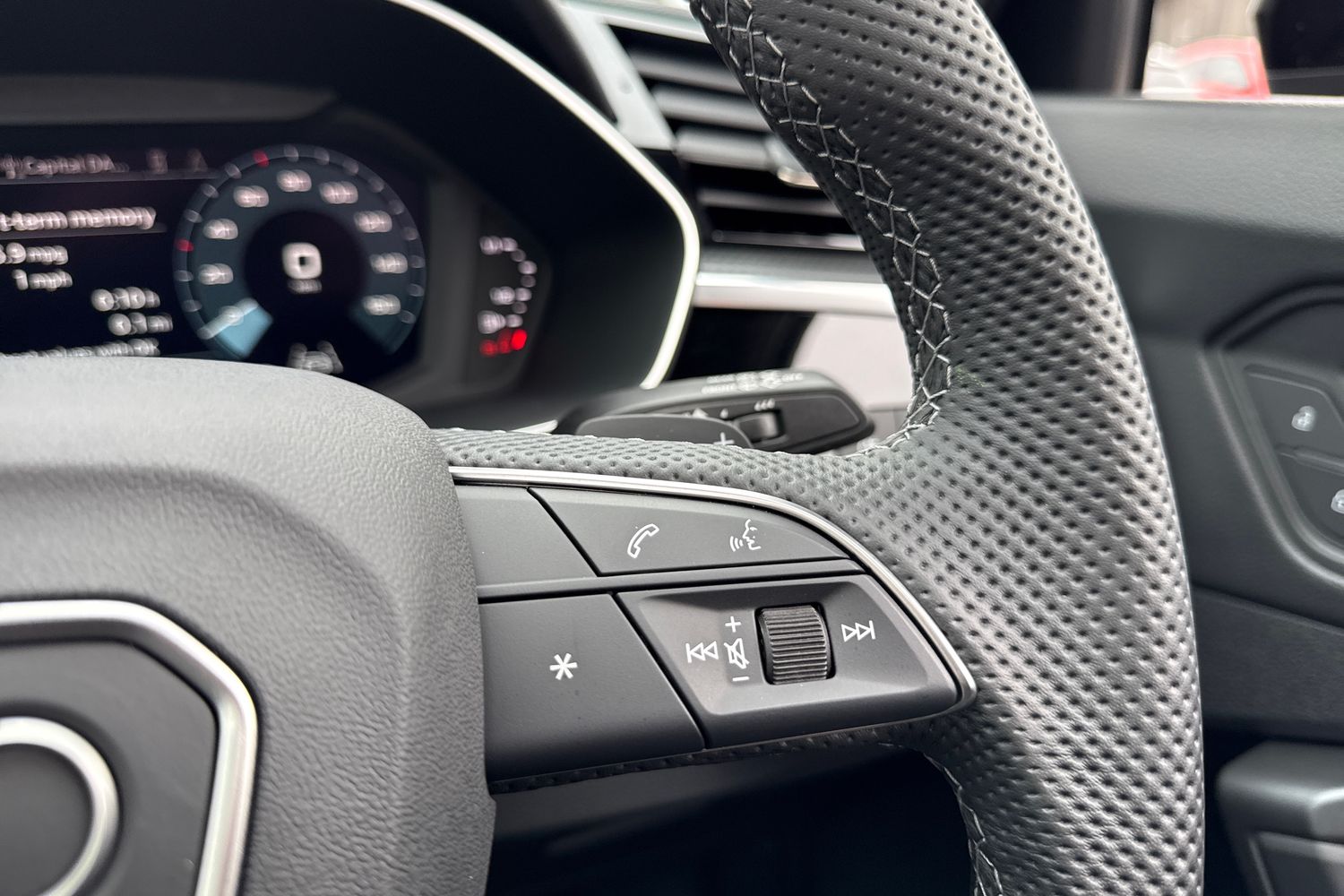 Used Audi Q3 2025 for sale - 76177373: Photo 26