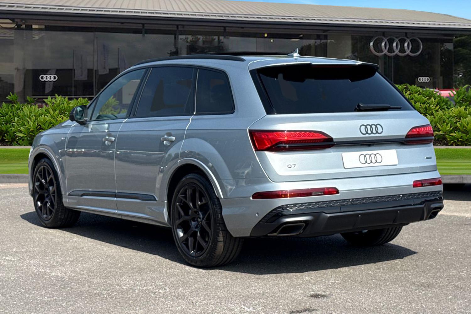 Used Audi Q7 2025 for sale - 76890119: Photo 2
