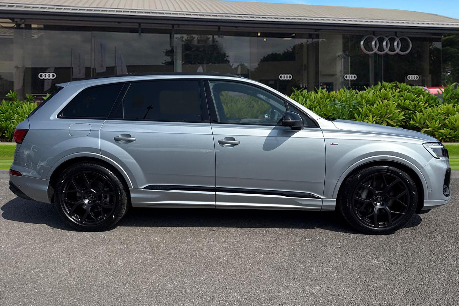 Used Audi Q7 2025 for sale - 76890119: Photo 3