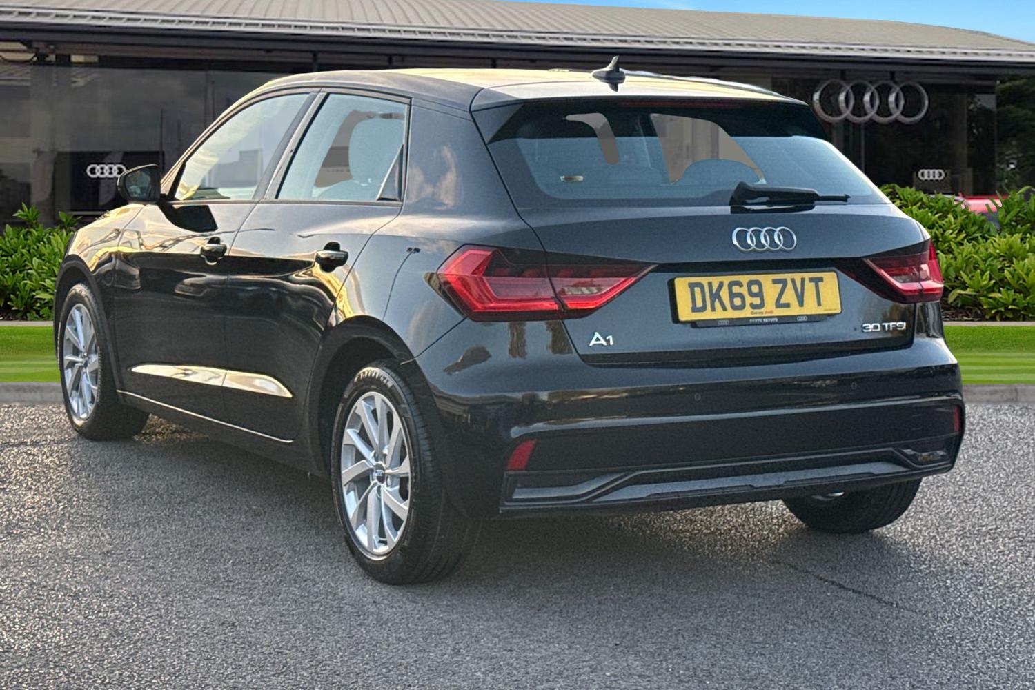 Used Audi A1 2019 for sale - 76401634: Photo 2