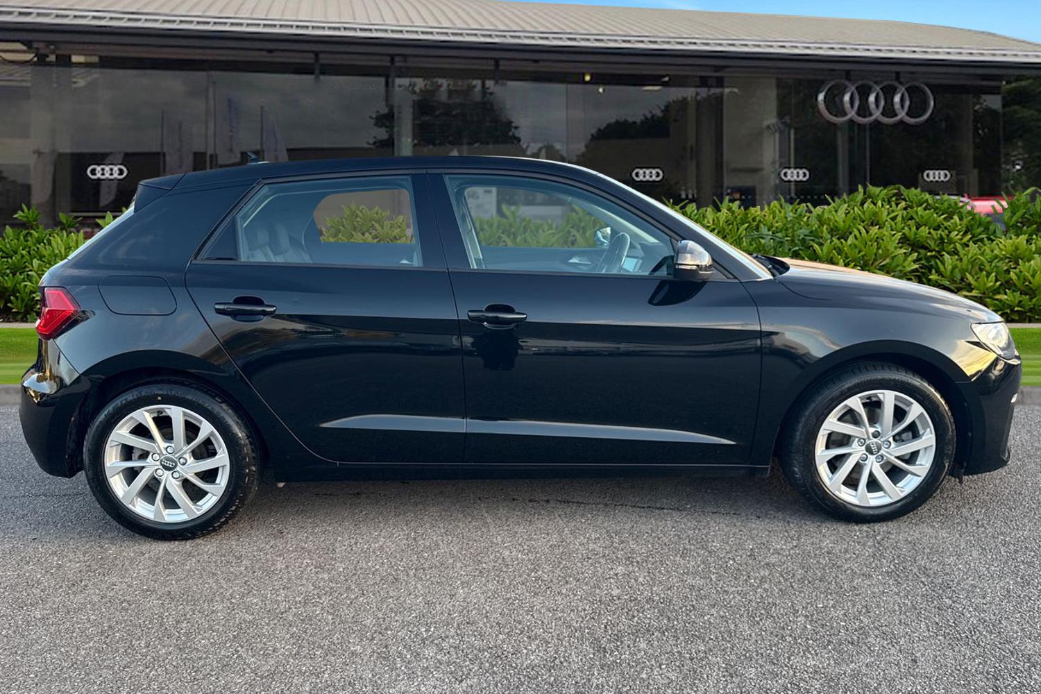 Used Audi A1 2019 for sale - 76401634: Photo 3