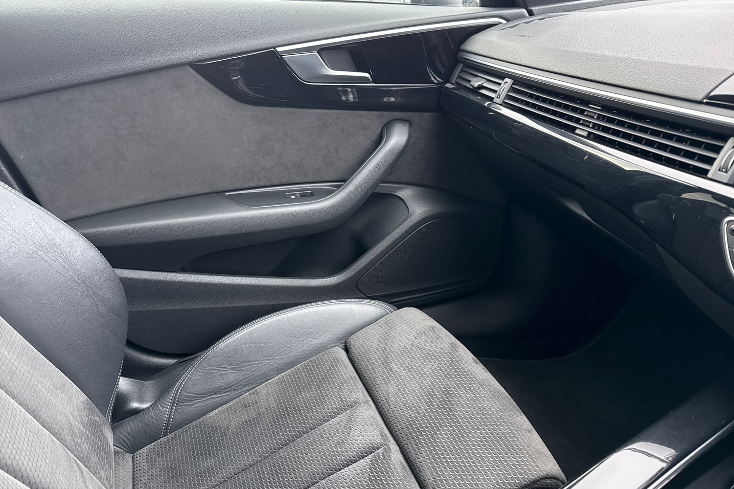 Used Audi A4 2021 for sale - 76979054: Photo 55