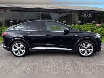 Used Audi Q4 e-tron 2023 for sale - 78646452: Photo
