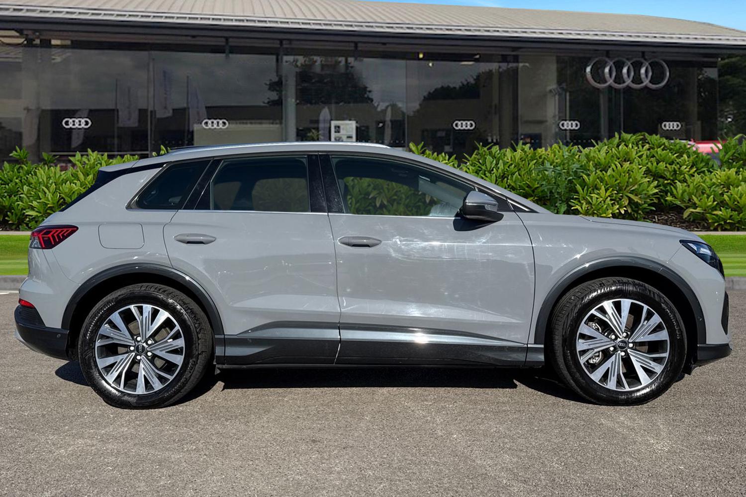 Used Audi Q4 e-tron 2023 for sale - 77929057: Photo 3