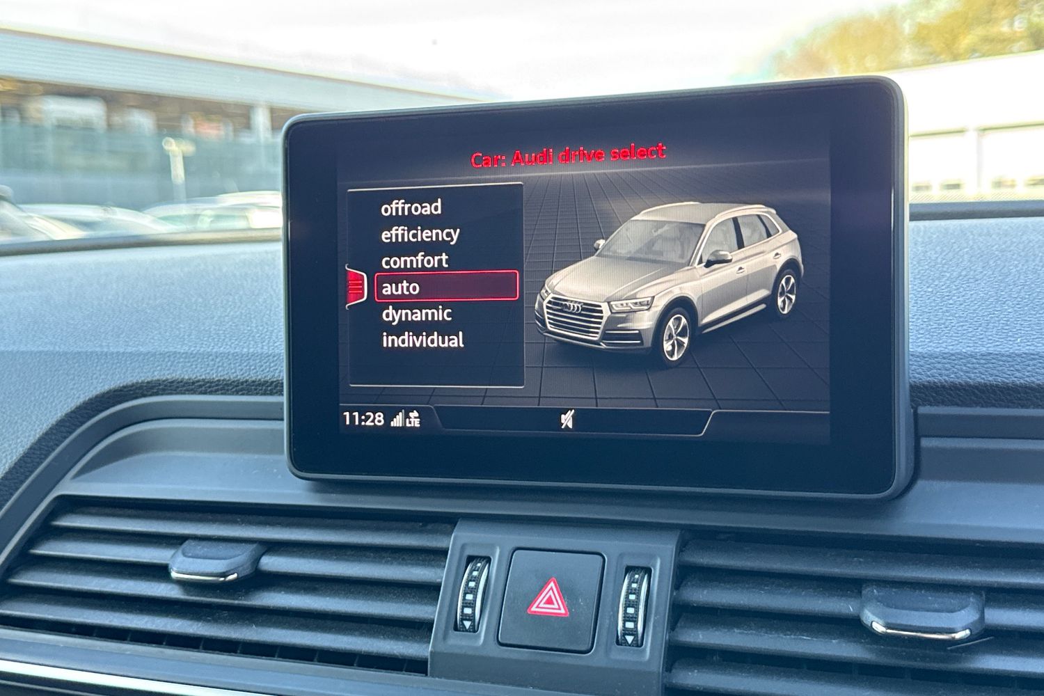 Used Audi Q5 2019 for sale - 77935660: Photo 32