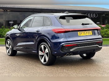 Used Audi Q5 2025 for sale - 76876042: Photo