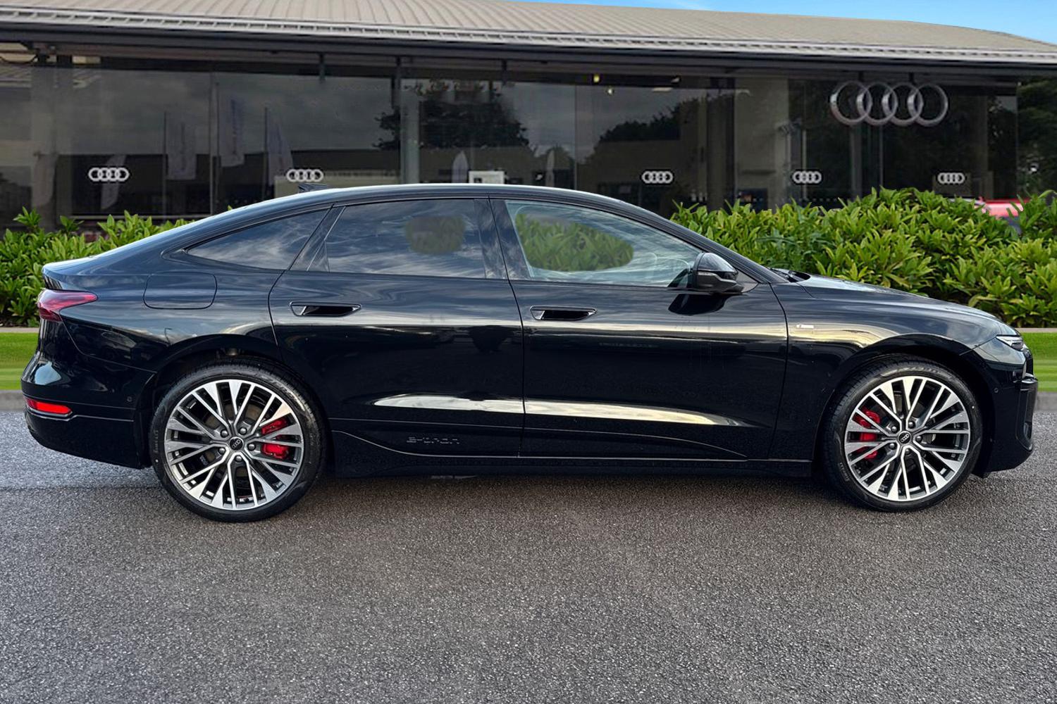 Used Audi A6 e-tron Avant 2026 for sale - 77527239: Photo 3