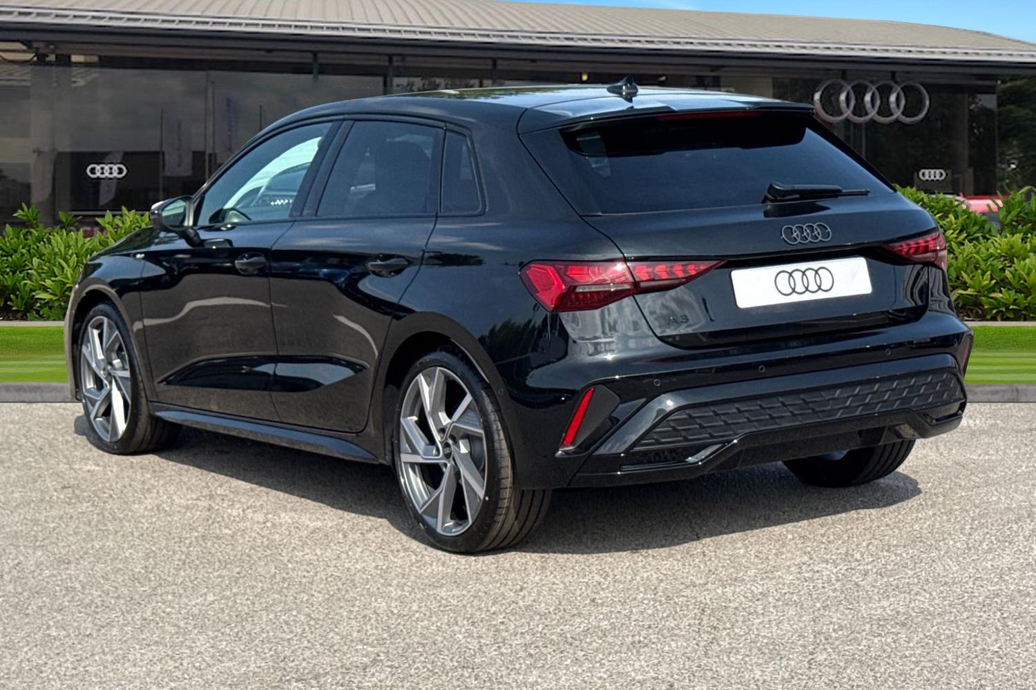 Used Audi A3 2025 for sale - 76836341: Photo 2