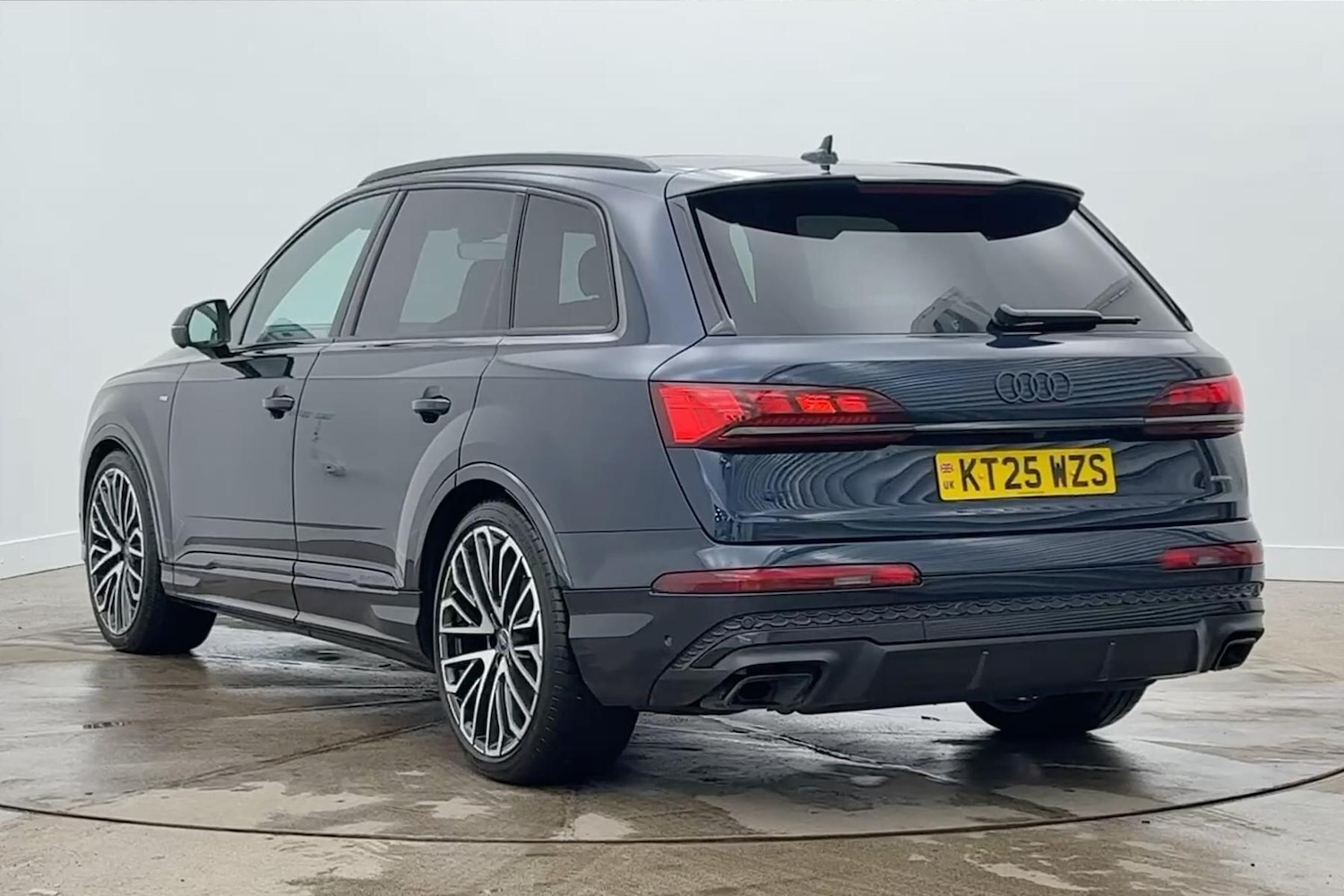 Used Audi Q7 2025 for sale - 77708615: Photo 3