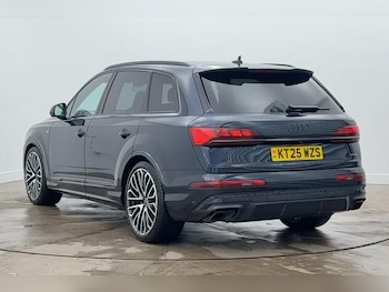 Used Audi Q7 2025 for sale - 77708615: Photo