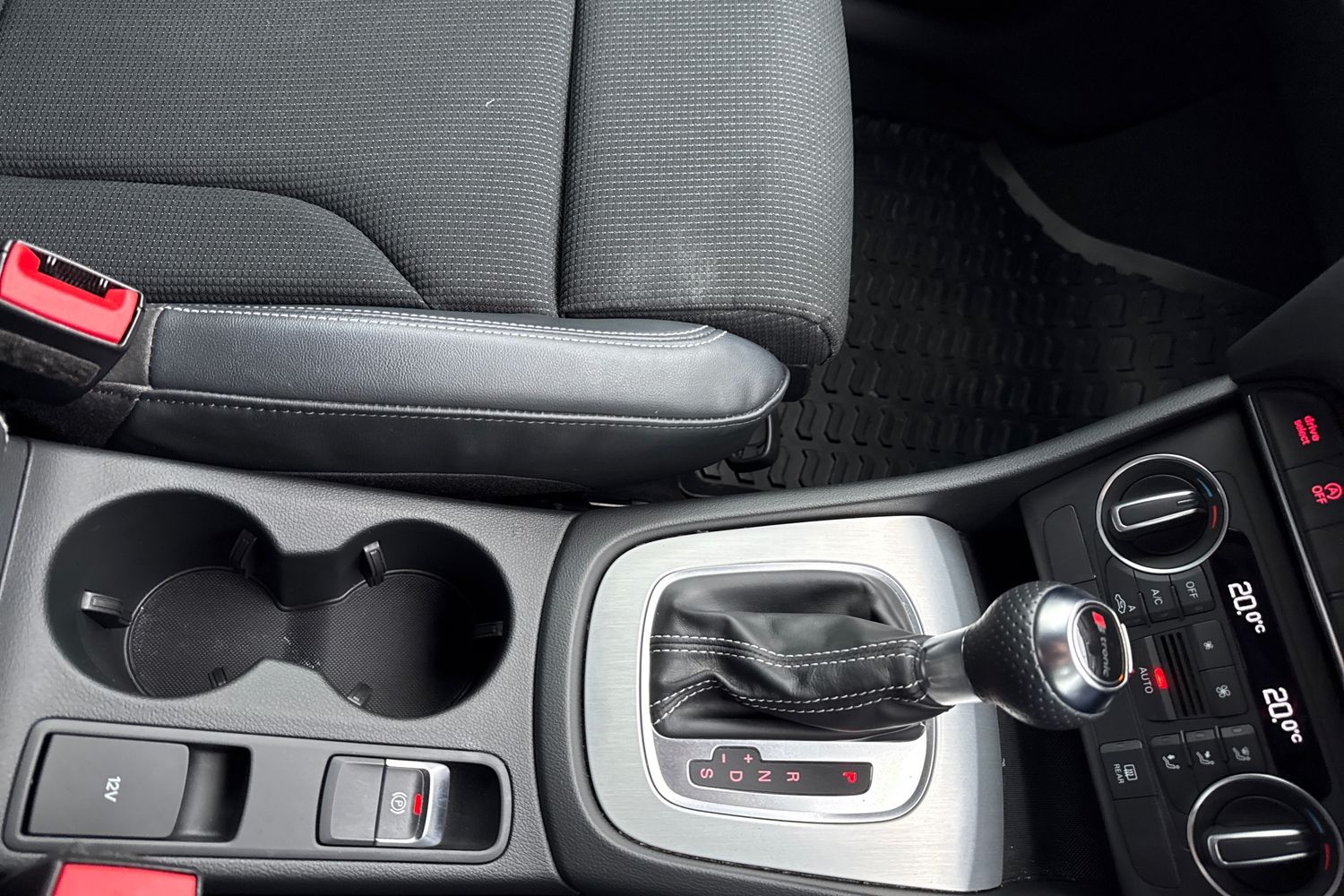 Used Audi Q3 2017 for sale - 76767836: Photo 45