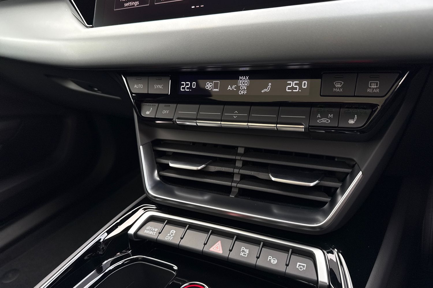 Used Audi e-tron GT 2025 for sale - 75908887: Photo 21