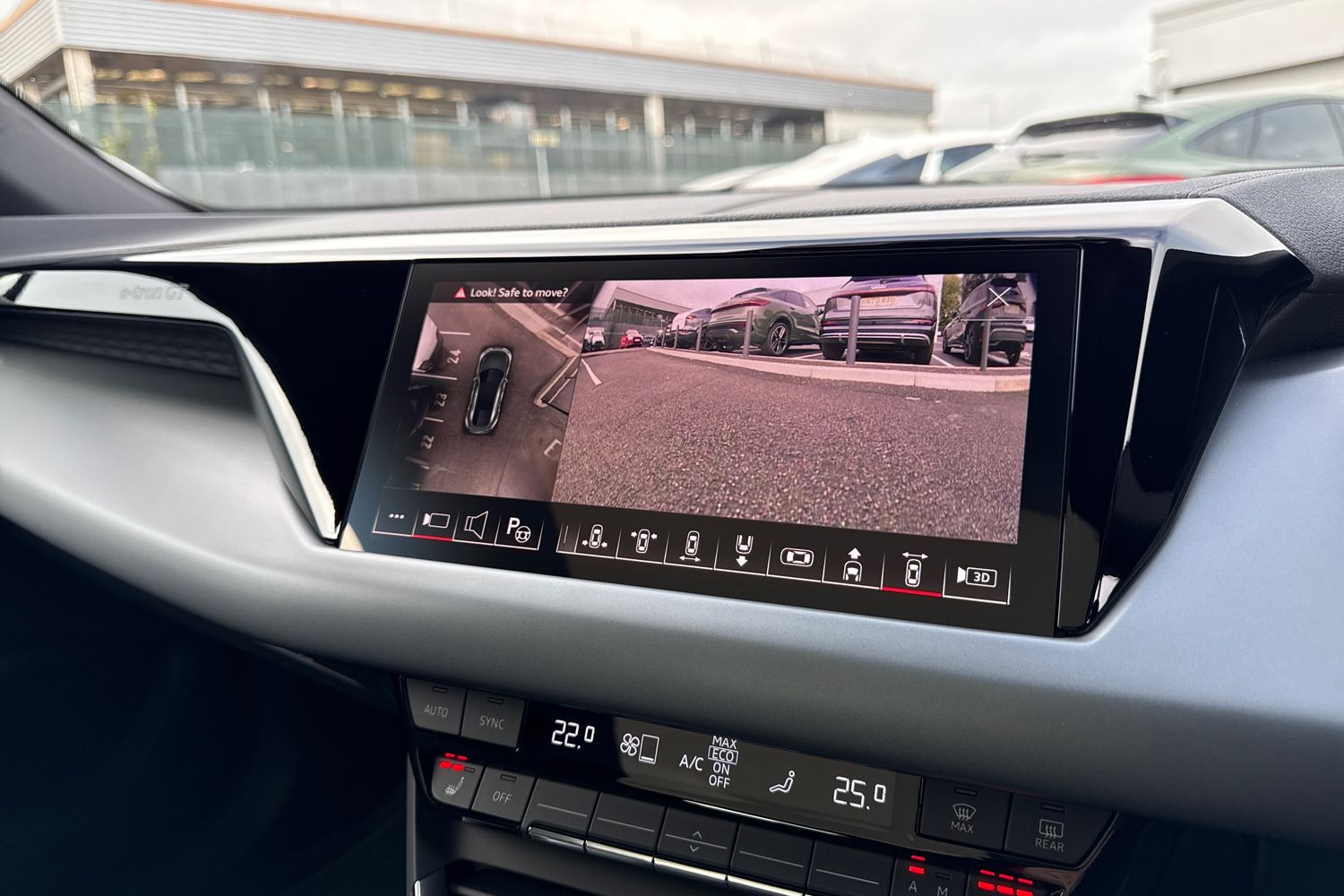Used Audi e-tron GT 2025 for sale - 75908887: Photo 33